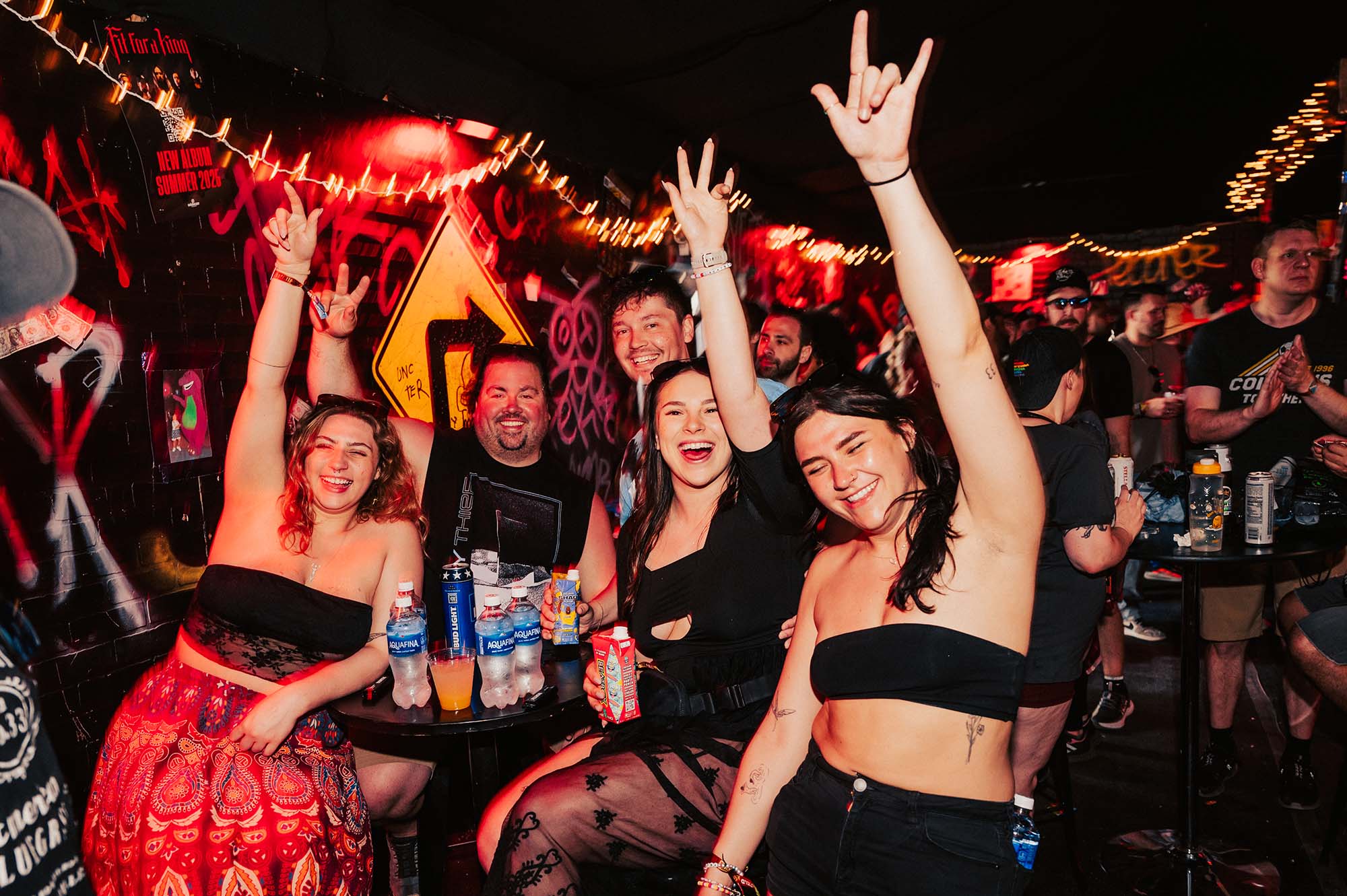 Dive Bar_ST25_0510-2025_@nathanzucker_NZ3_4526